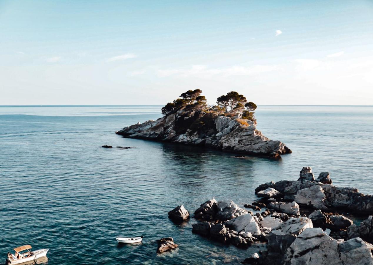Hotel Riva Petrovac na moru Exterior foto
