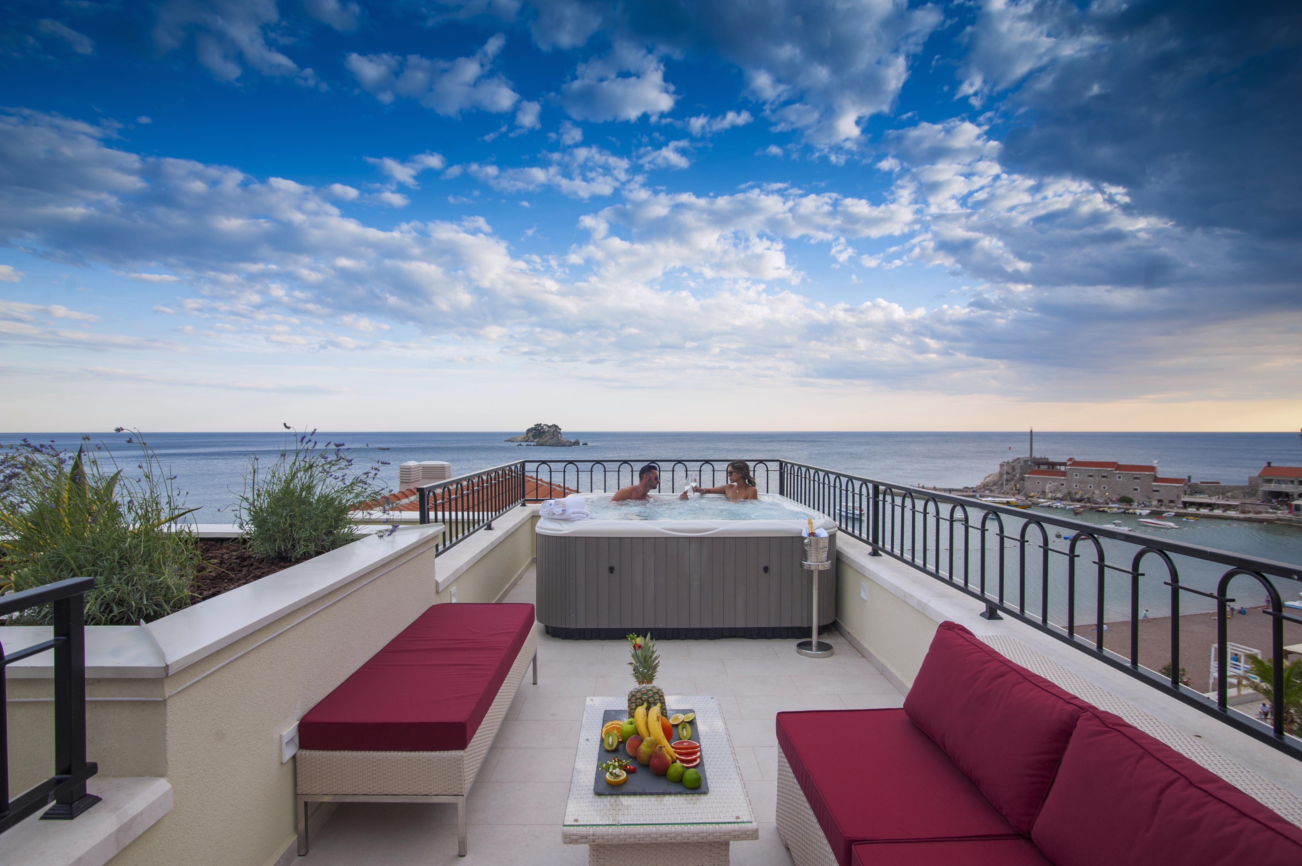 Hotel Riva Petrovac na moru Exterior foto
